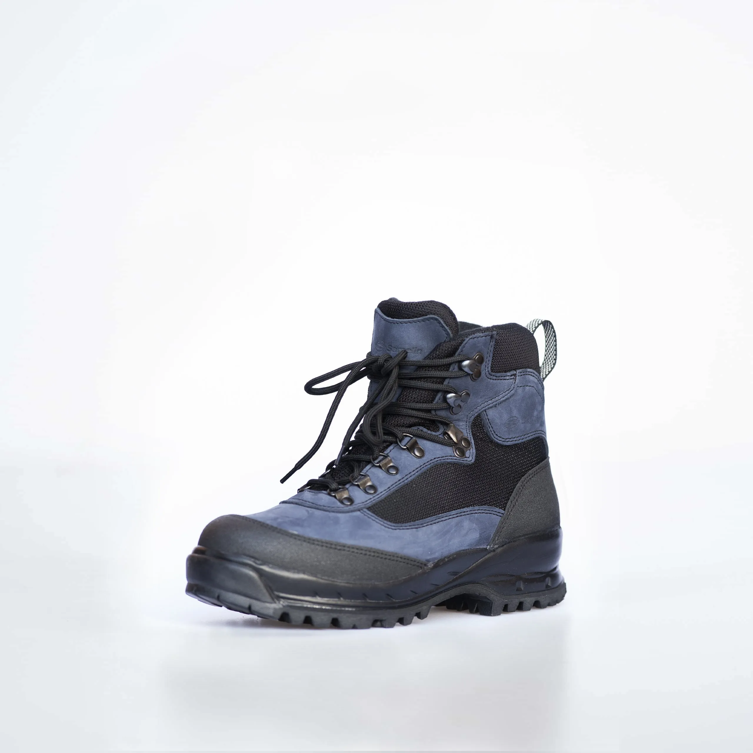 550 Navy Hiking boots