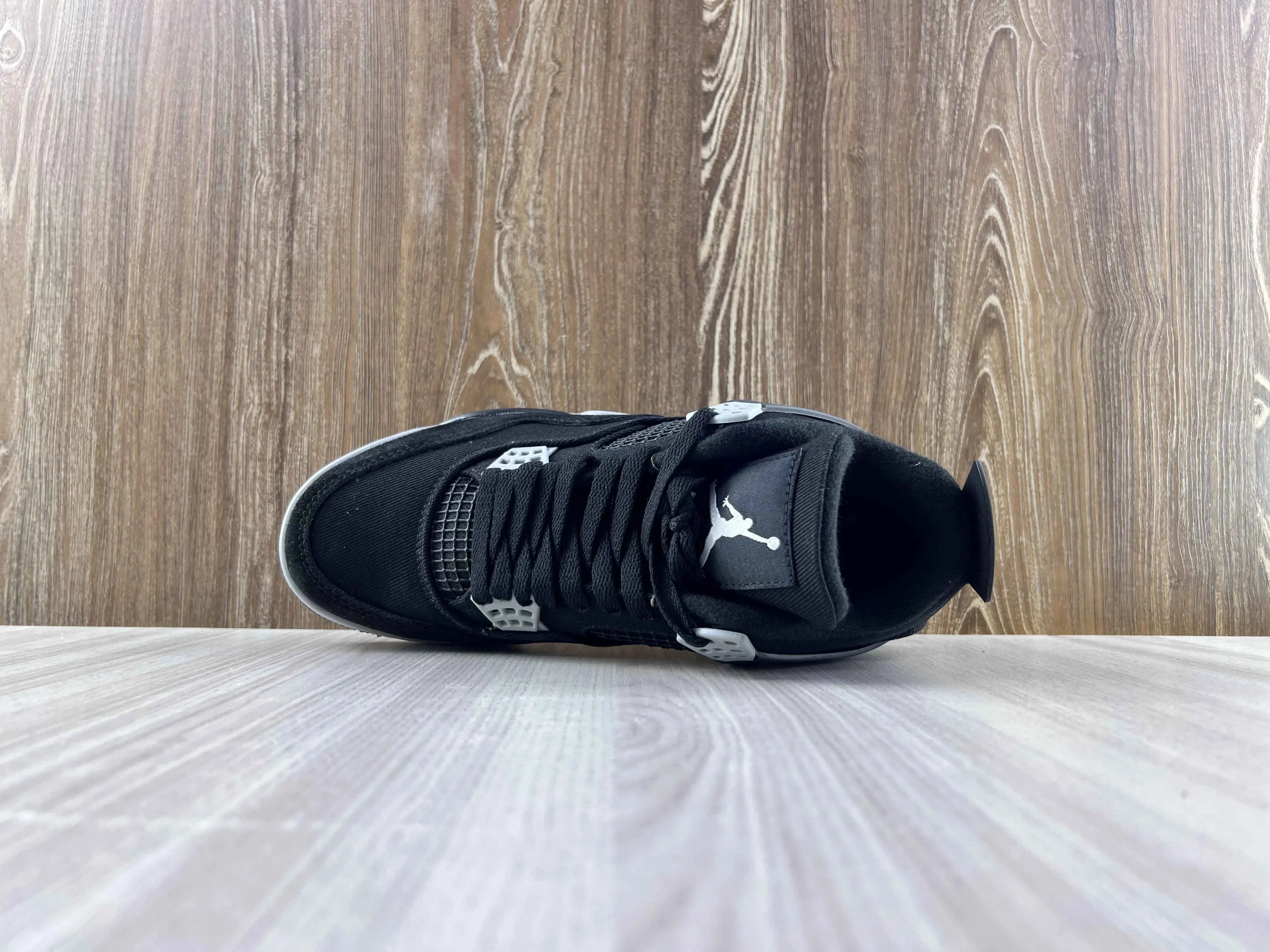 Classic Retro 4 Sneakers - SE Black Canvas