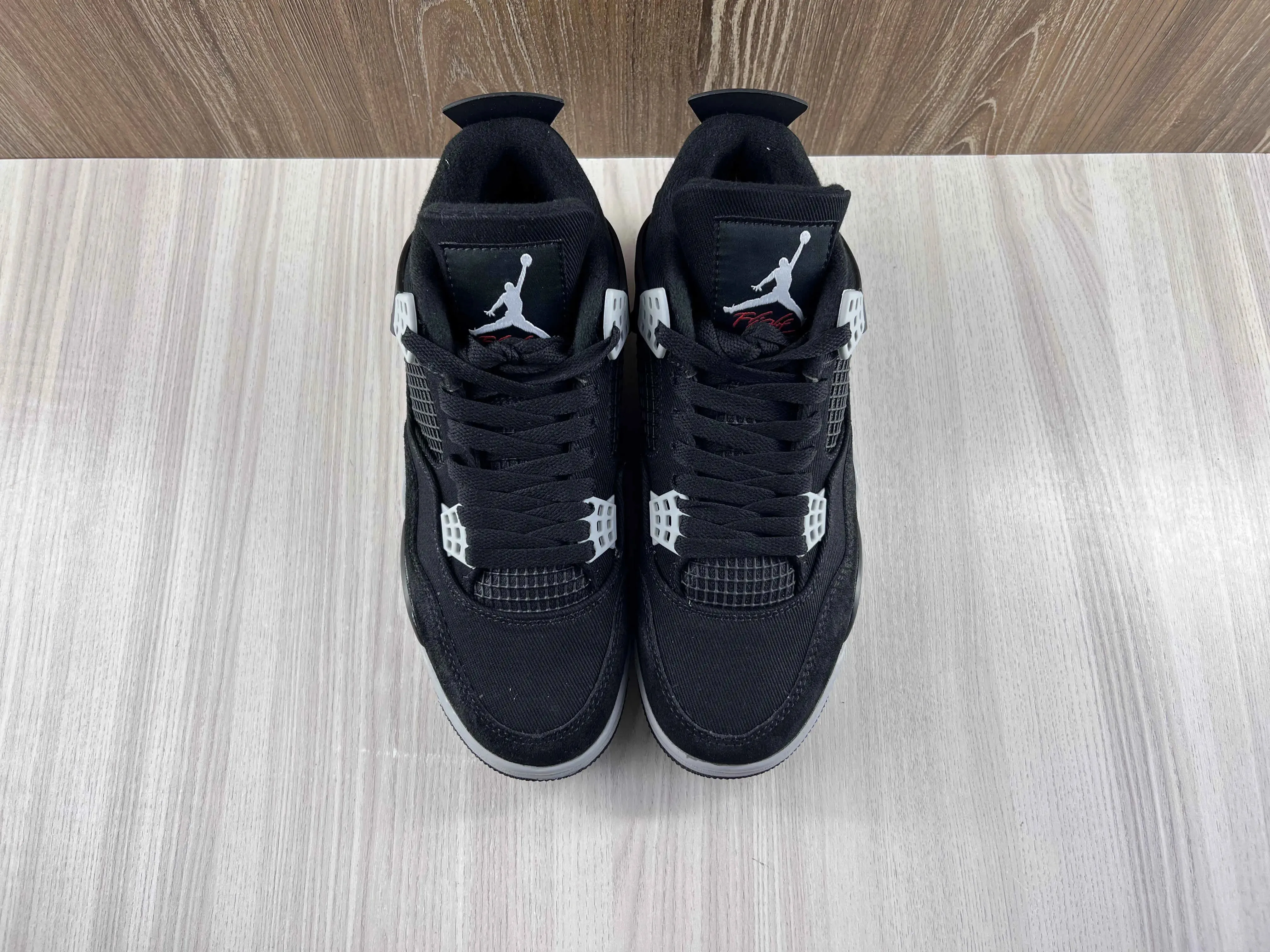 Classic Retro 4 Sneakers - SE Black Canvas