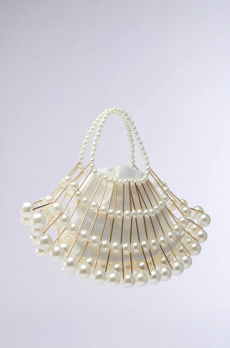 DIVINE DREAMS PEARL PURSE