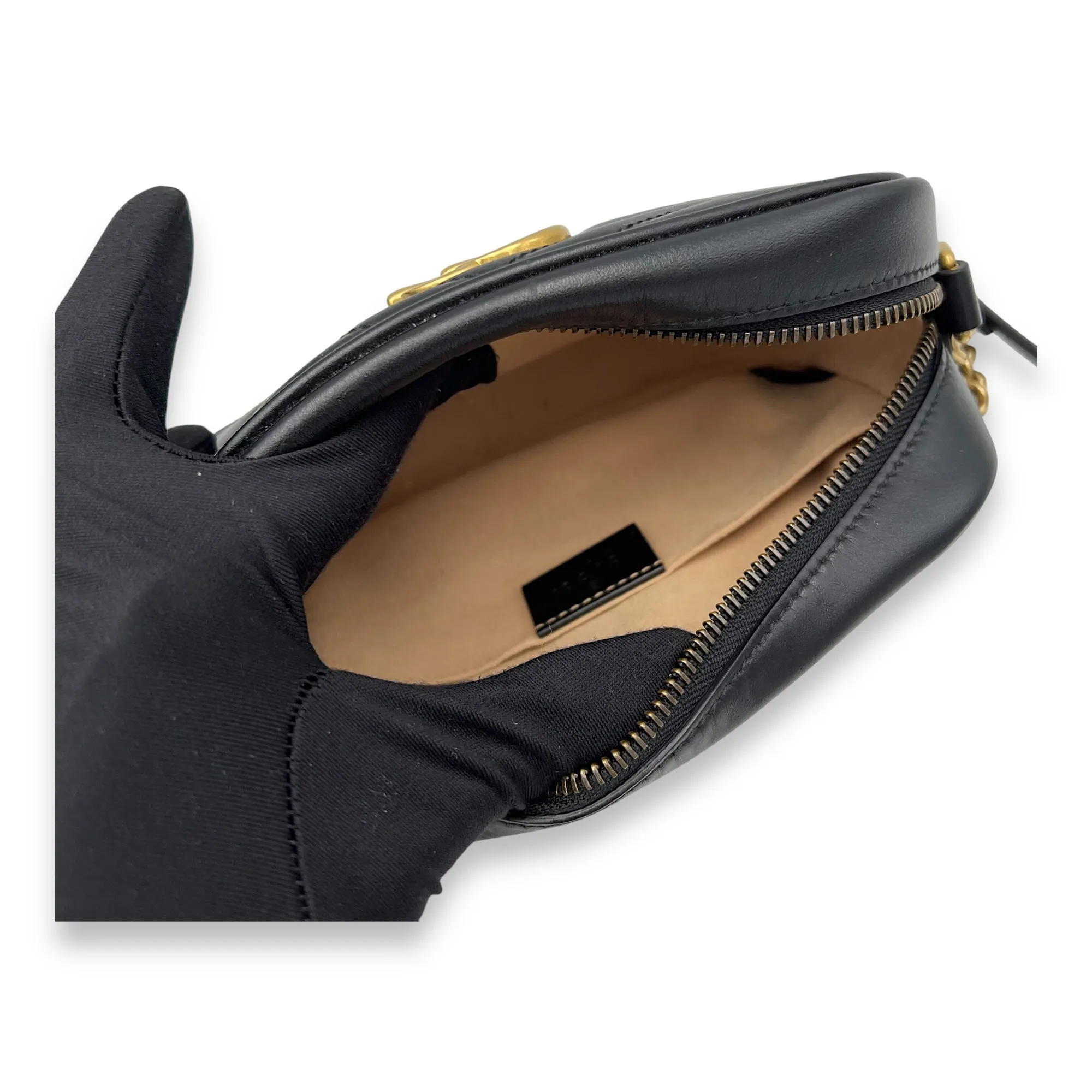 GG Marmont Crossbody Bag Small Black in Calfskin, Gold hardware
