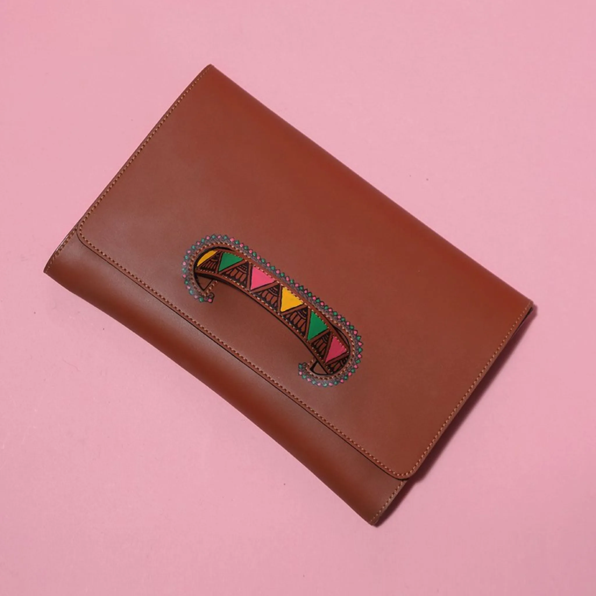 Handheld Envelope Clutch – Tan