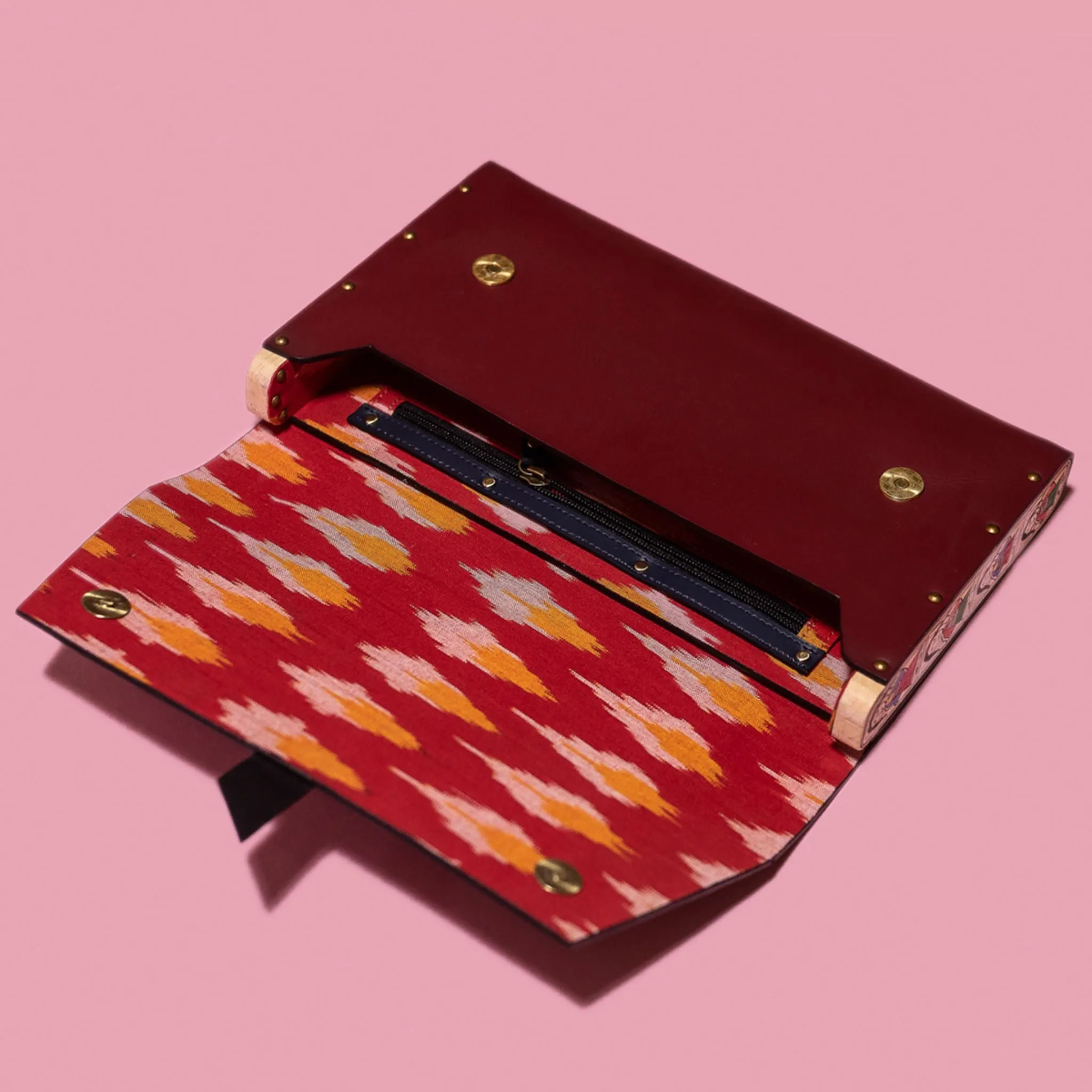 Harness Clutch – Cherry