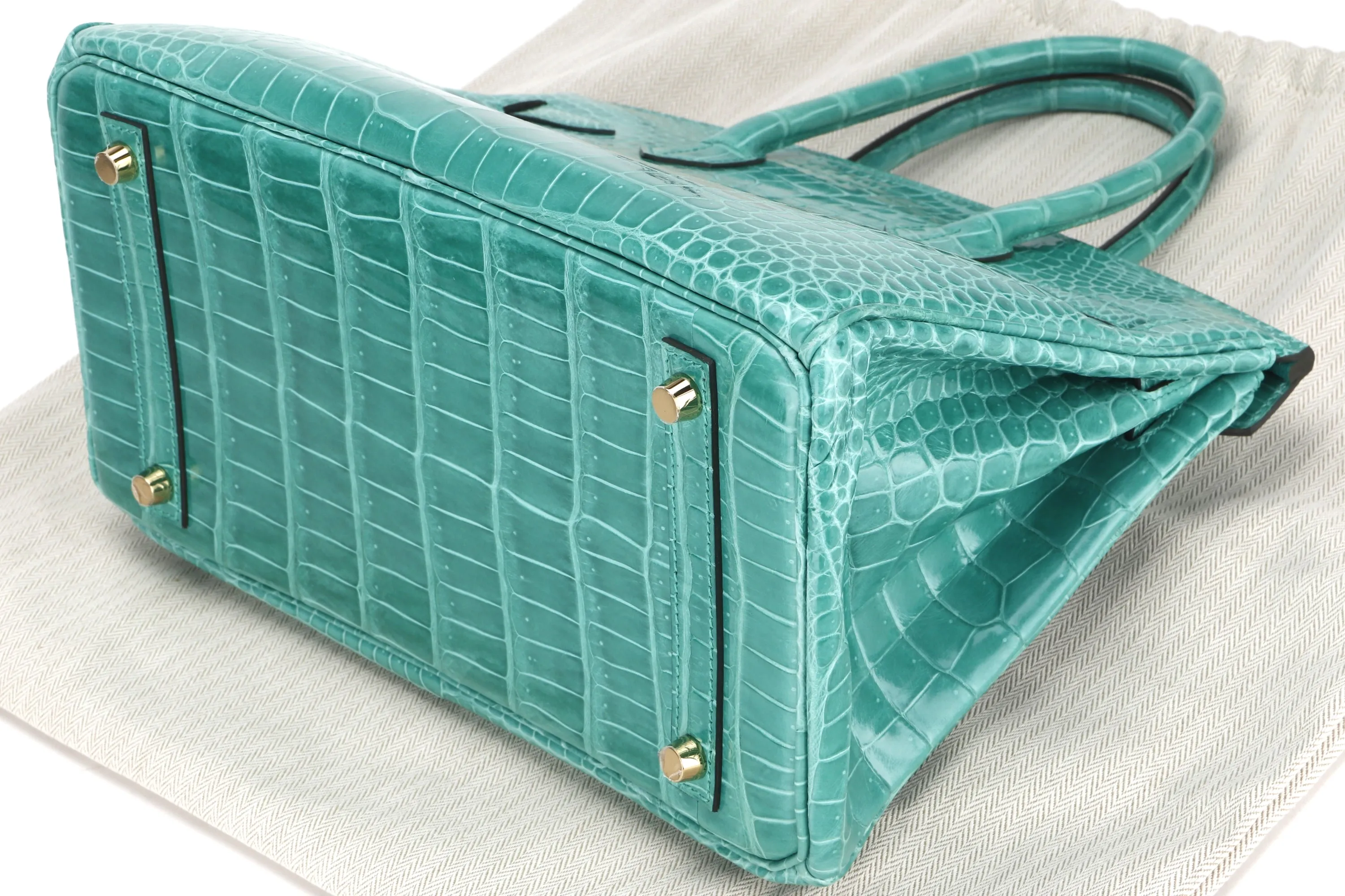 HERMES BIRKIN 30 (STAMP D) VERT JADE POROSUS CROCO LEATHER GOLD HARDWARE, WITH KEYS, LOCK, RAINCOAT, DUST COVER & BOX