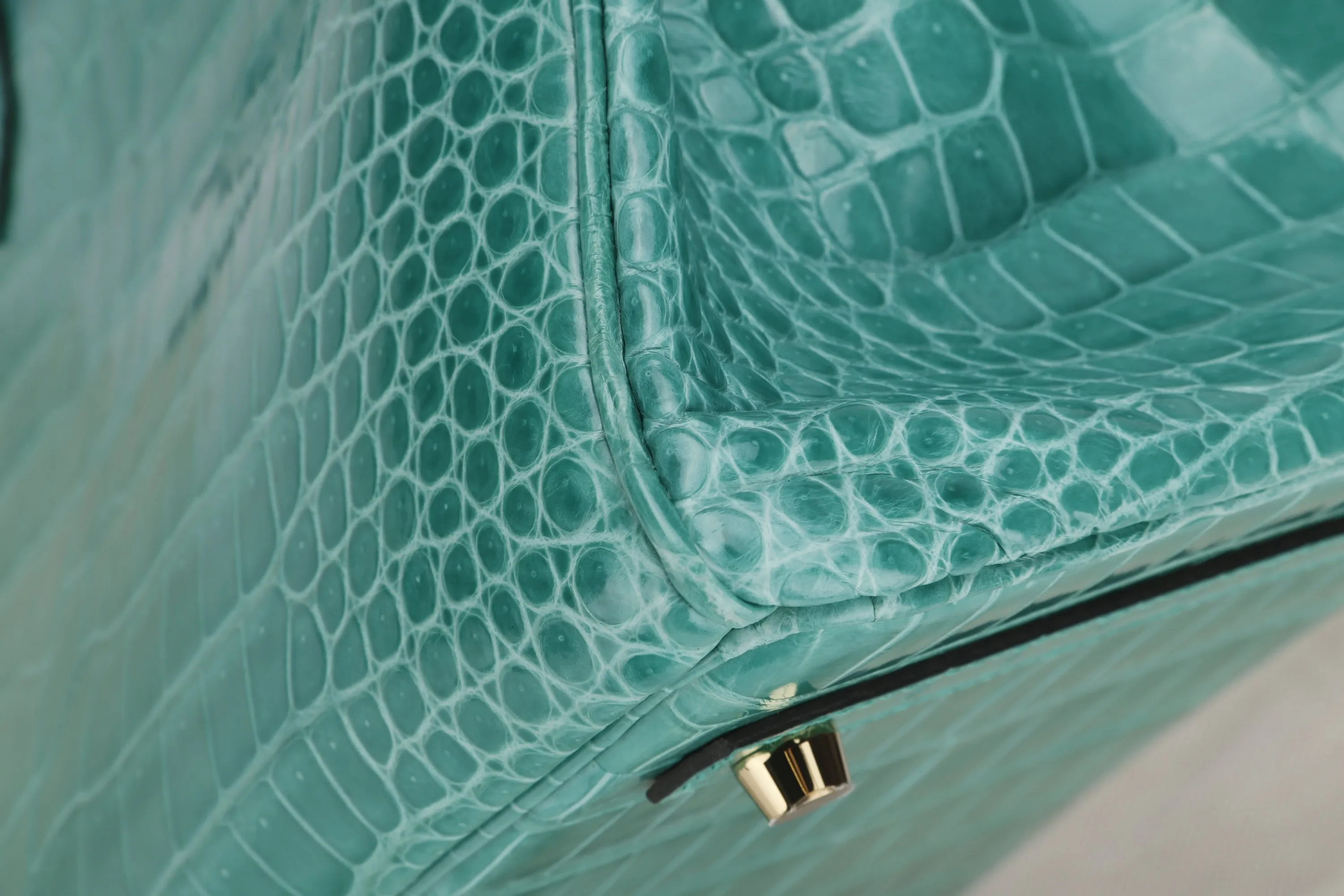 HERMES BIRKIN 30 (STAMP D) VERT JADE POROSUS CROCO LEATHER GOLD HARDWARE, WITH KEYS, LOCK, RAINCOAT, DUST COVER & BOX