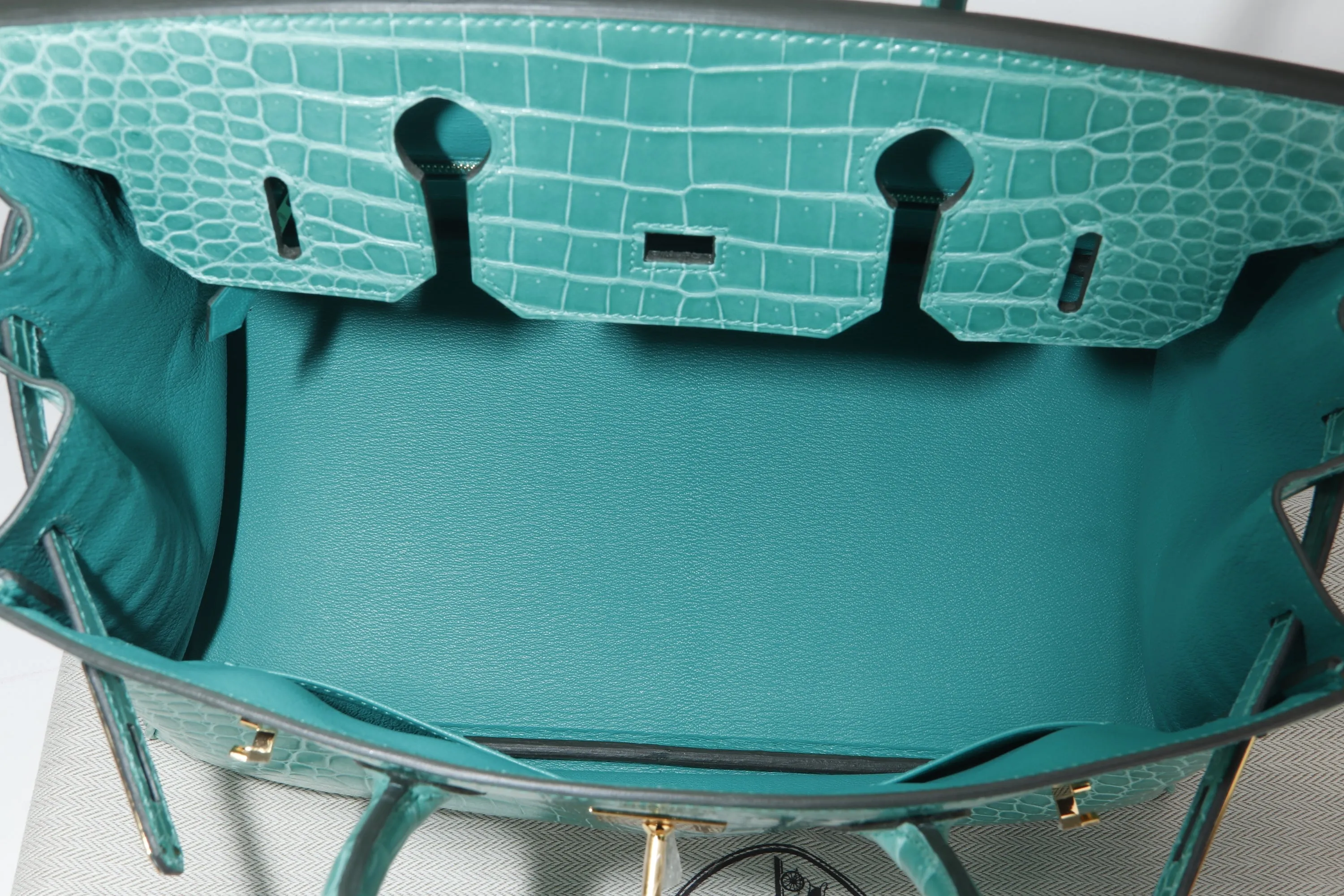 HERMES BIRKIN 30 (STAMP D) VERT JADE POROSUS CROCO LEATHER GOLD HARDWARE, WITH KEYS, LOCK, RAINCOAT, DUST COVER & BOX