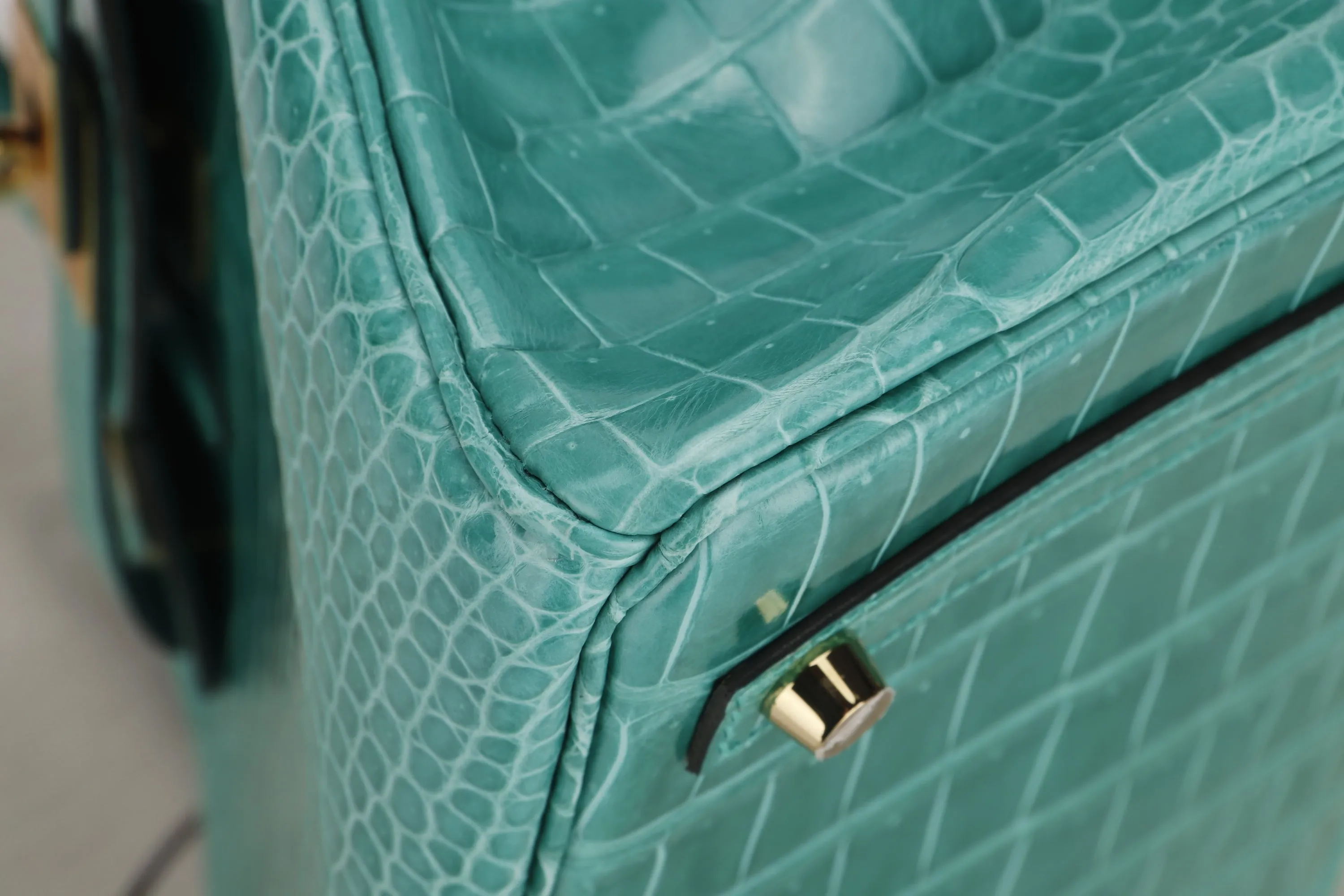HERMES BIRKIN 30 (STAMP D) VERT JADE POROSUS CROCO LEATHER GOLD HARDWARE, WITH KEYS, LOCK, RAINCOAT, DUST COVER & BOX