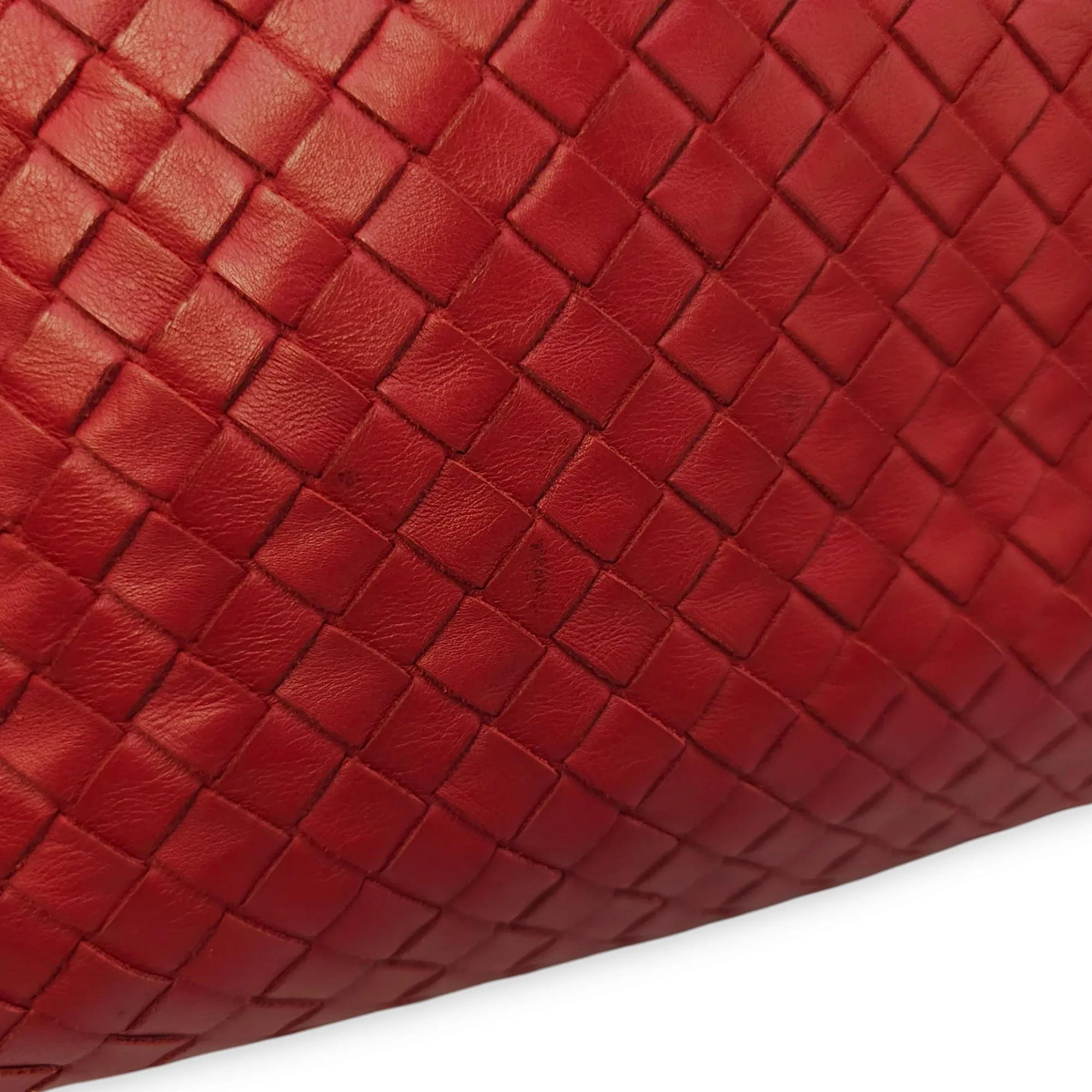 Intrecciato Messenger 34x29x8cm Red Crossbody Bag in Nappa Leather, Brunito hardware