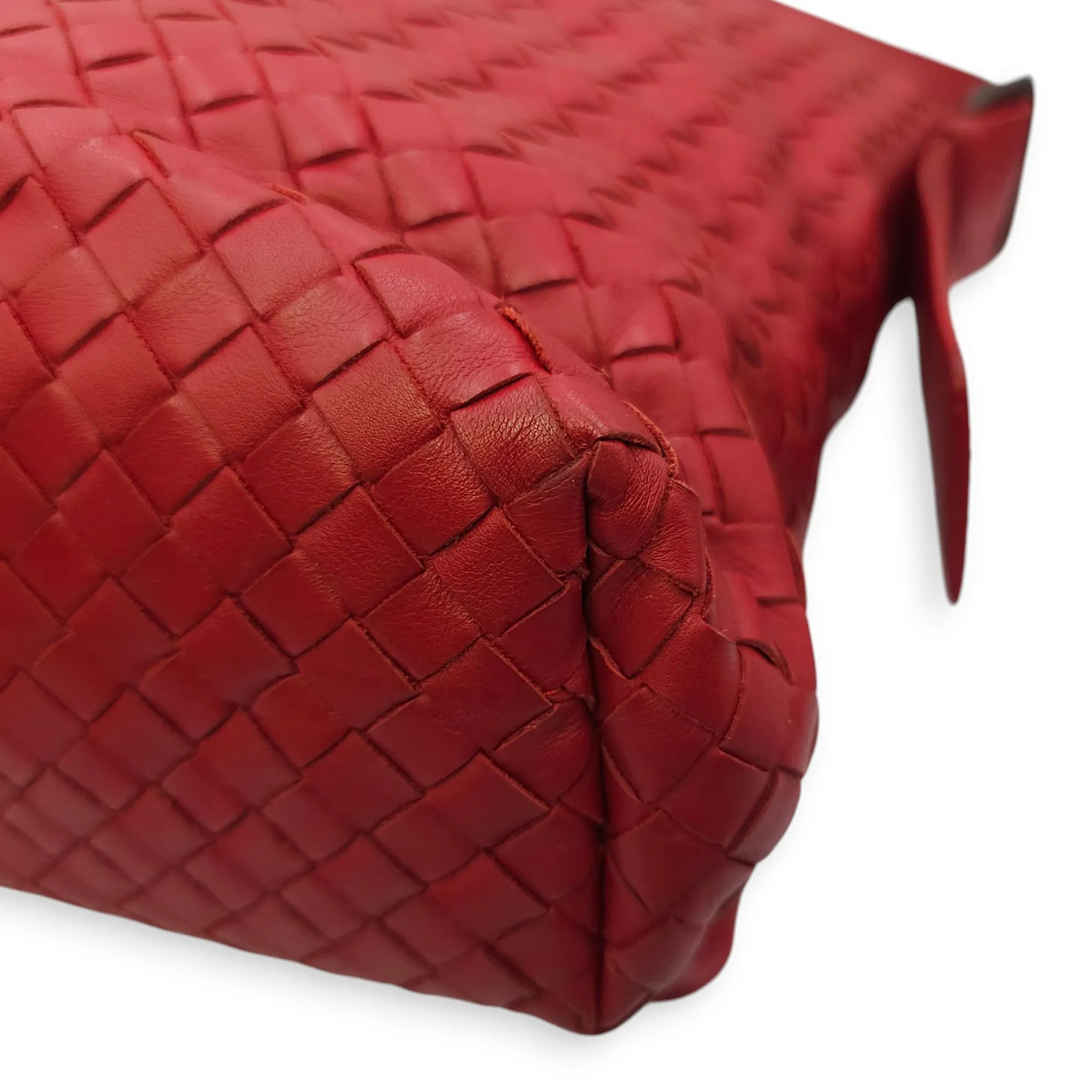 Intrecciato Messenger 34x29x8cm Red Crossbody Bag in Nappa Leather, Brunito hardware