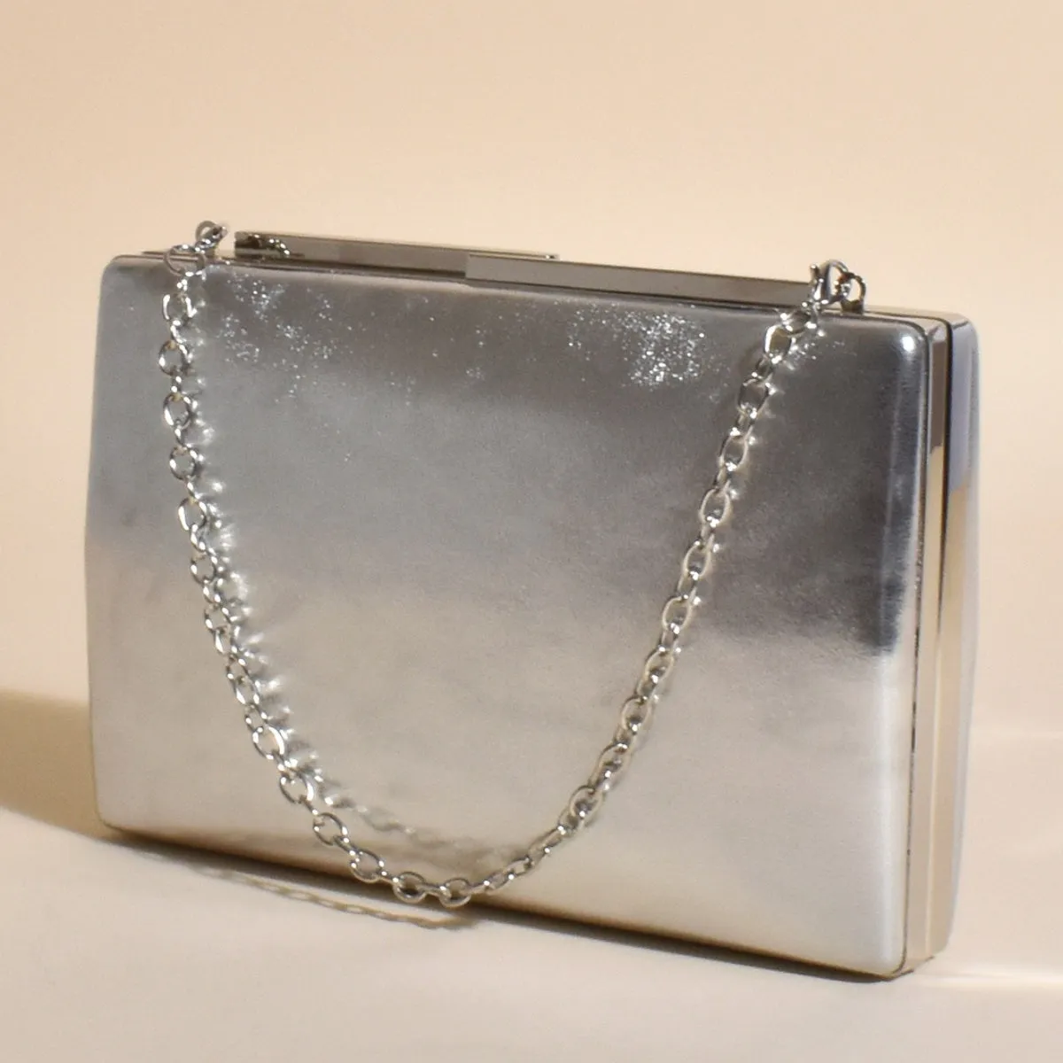 Metallic Structured Rectangle Clutch (Silver)