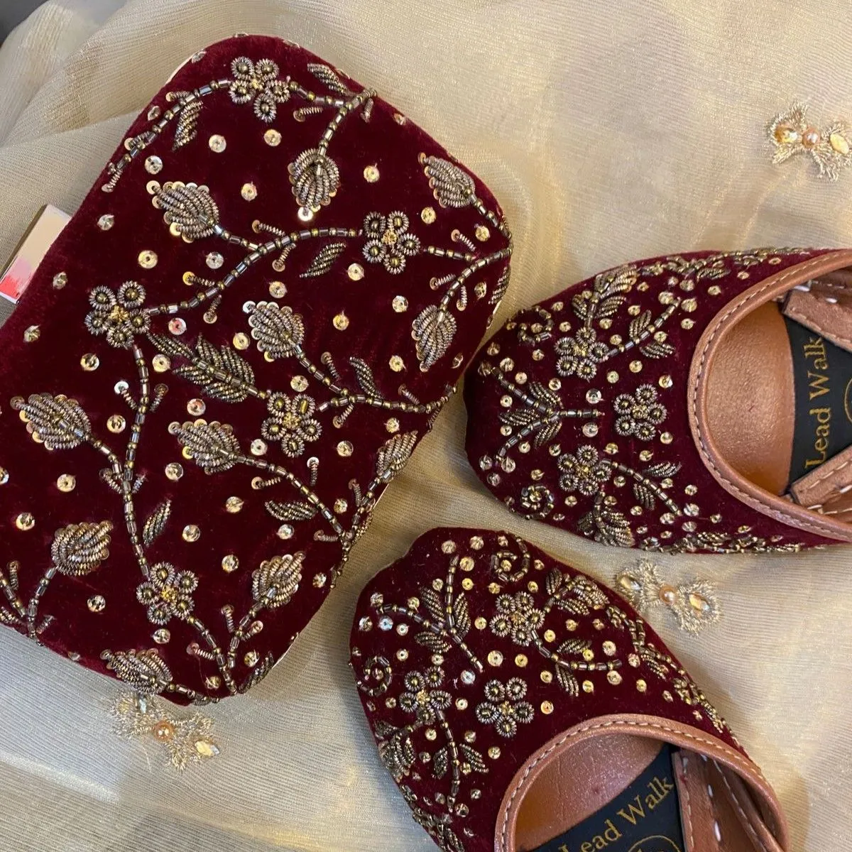 NOORAH DUO SET - Clutch X Khussa
