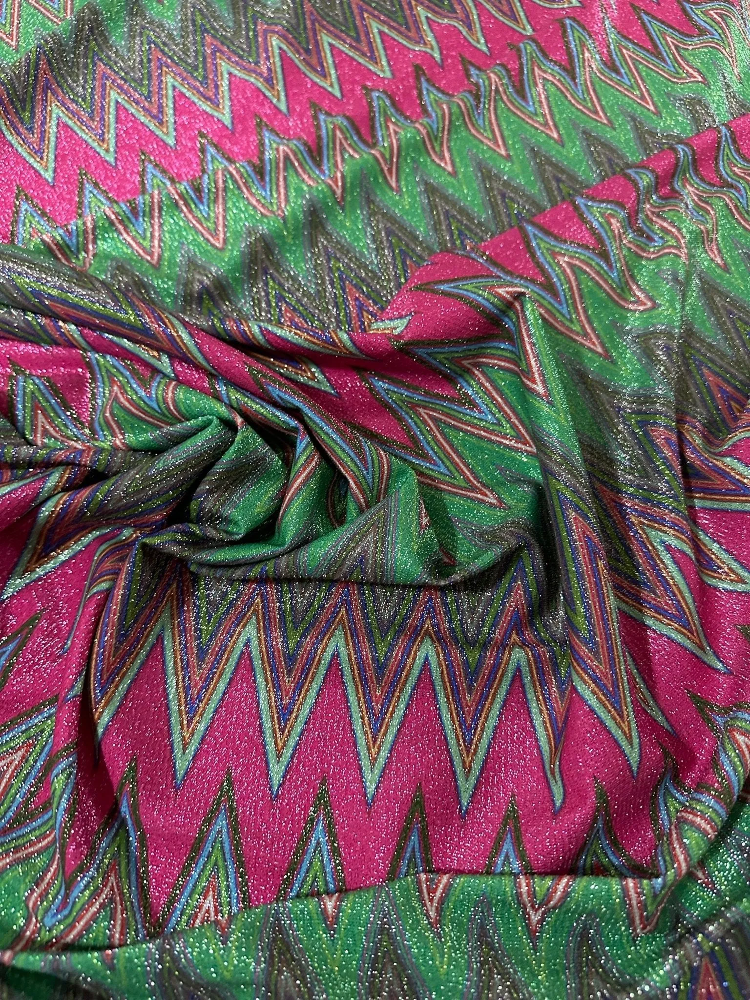 Pink Zigzag Knit Lurex Fabric with 4-Way Stretch  Ideal for Fashion and Crafts