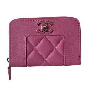 PRE-OWNED CC Pink Quilted Leather Mademoiselle Vintage Zip Coin Purse