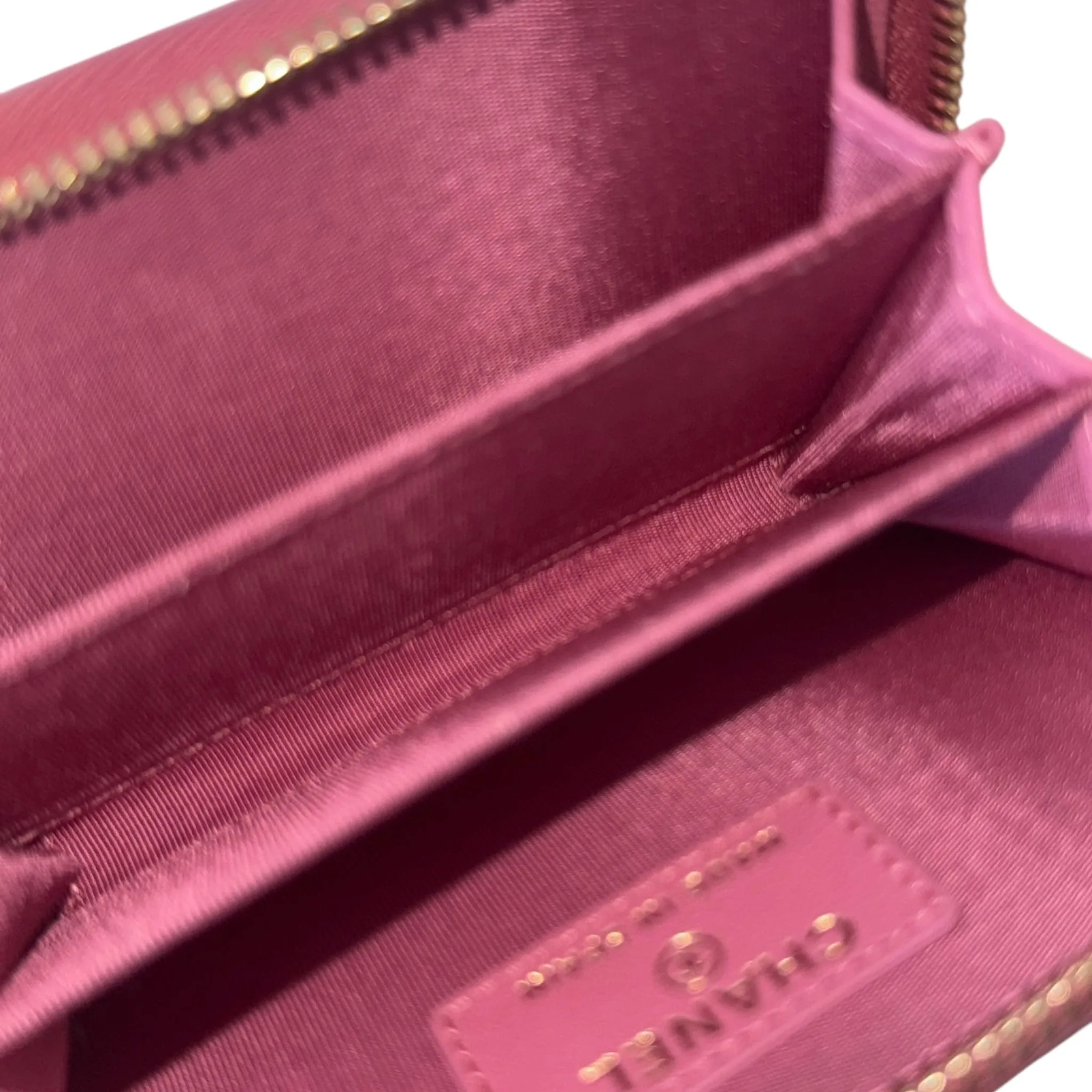 PRE-OWNED CC Pink Quilted Leather Mademoiselle Vintage Zip Coin Purse