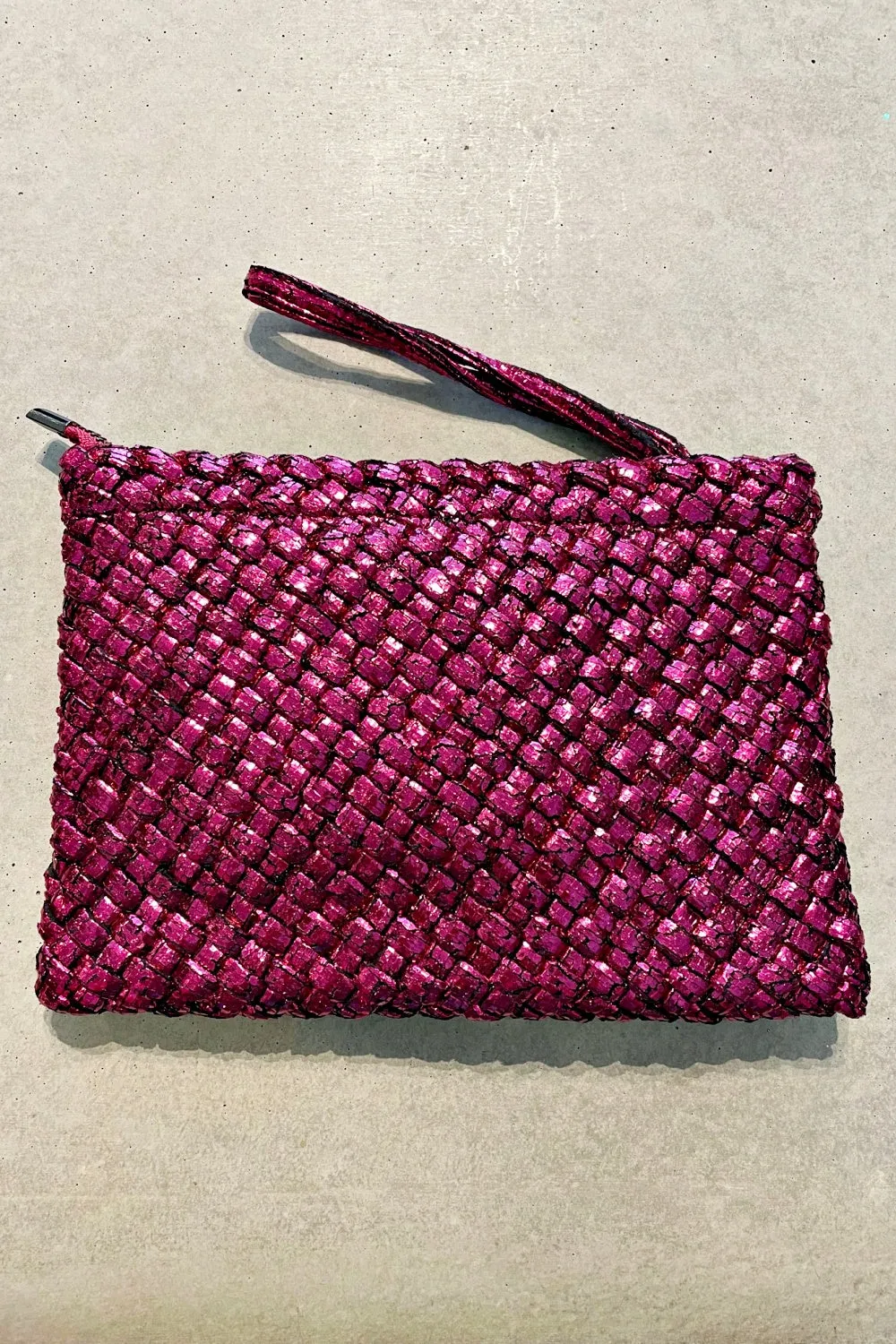 ROSELLE AGNES CROSSBODY ZIP CLUTCH PINK